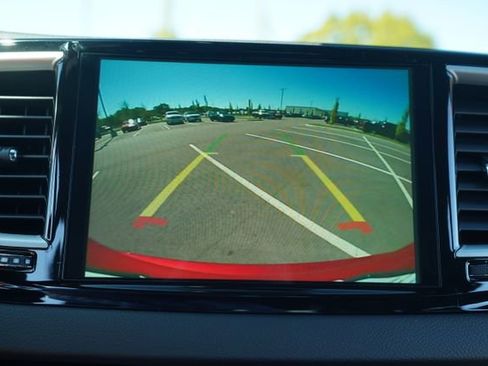 New 2026 Chrysler Voyager LX image 27