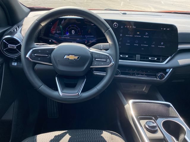 Used 2026 Chevrolet Equinox LT FWD image 7