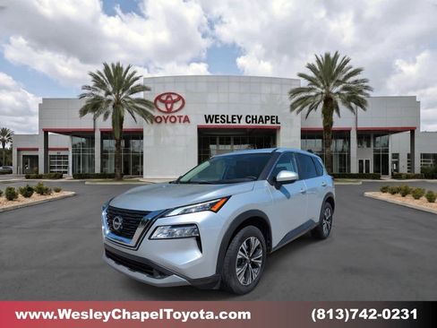 Used 2023 Nissan Rogue SV FWD image 1