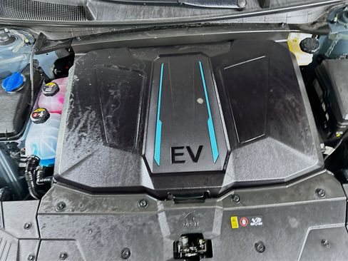 Used 2024 Hyundai Ioniq 5 SEL image 31