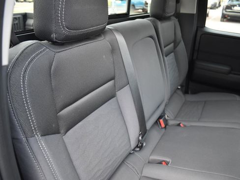 Used 2023 Nissan Frontier SV w/ SV Convenience Package image 54