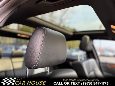 Used 2014 Mercedes-Benz E 350 4MATIC Sedan image 24
