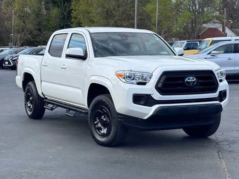 Used 2023 Toyota Tacoma SR AWD/4WD image 1