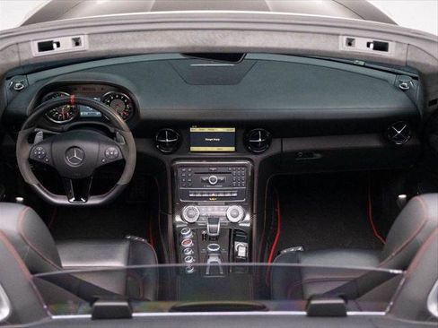 Used 2013 Mercedes-Benz SLS AMG GT Roadster image 19