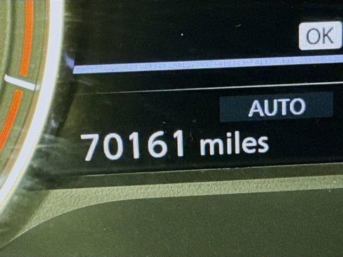 Used 2023 Nissan Rogue S image 12