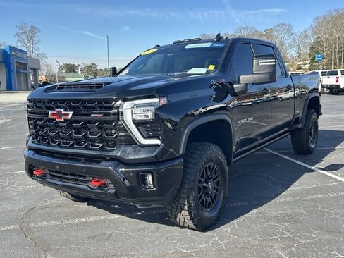 Certified 2025 Chevrolet Silverado 2500 ZR2 w/ Technology Package image 3