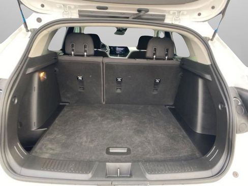 Used 2024 Chevrolet Trax LS w/ LS Convenience Package image 39