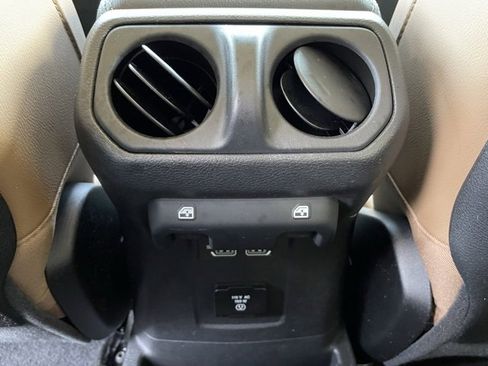 Used 2021 Jeep Wrangler Unlimited Rubicon w/ Cold Weather Group image 24