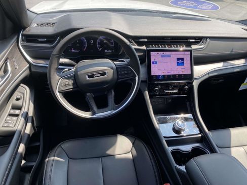 New 2025 Jeep Grand Cherokee L Limited w/ Black Appearance Package RWD image 11