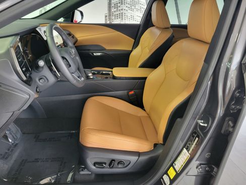 Certified 2025 Lexus RX 350 FWD w/ Technology Package image 10
