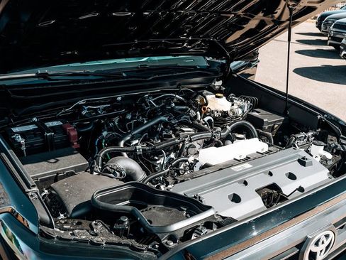 Used 2026 Toyota Tacoma SR5 image 45