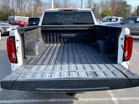 Used 2020 GMC Sierra 1500 SLT w/ SLT Premium Plus Package image 31