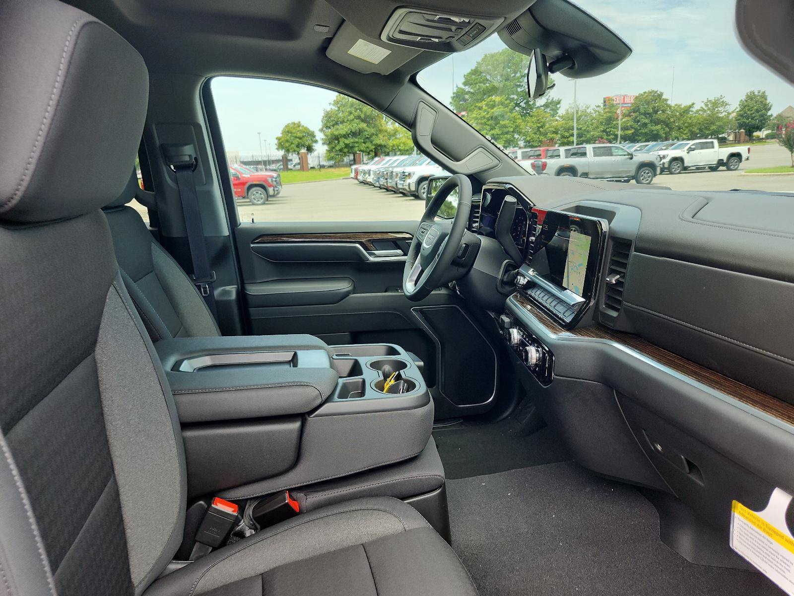 New 2026 GMC Sierra 1500 SLE AWD/4WD image 8