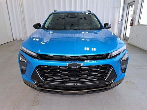 Used 2025 Chevrolet Trax ACTIV w/ Driver Confidence Package image 3