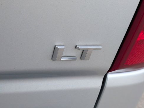 Used 2022 Chevrolet Silverado 1500 LT image 6