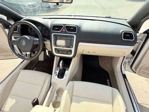 Used 2012 Volkswagen Eos Komfort FWD image 55