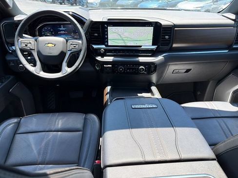 Used 2025 Chevrolet Silverado 3500 High Country w/ High Country Premium Package AWD/4WD image 22