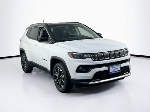 Used 2022 Jeep Compass Limited AWD/4WD image 3