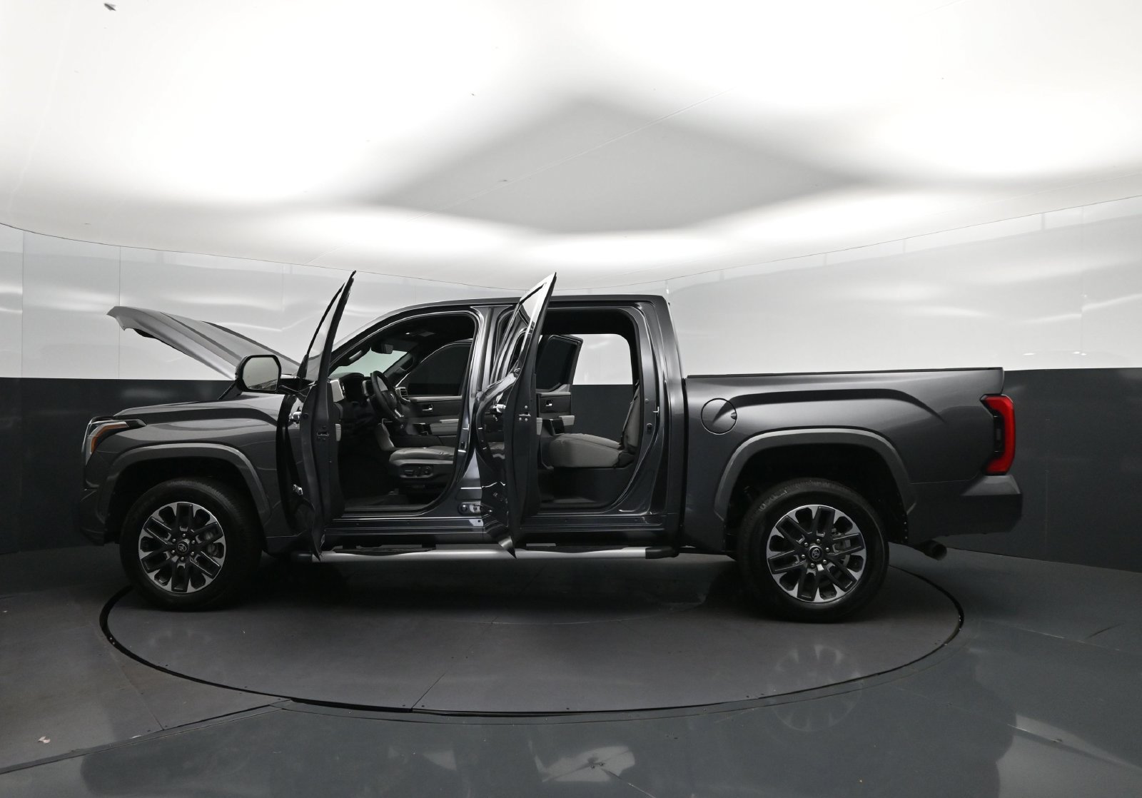 Used 2026 Toyota Tundra Limited w/ Power Package AWD/4WD image 47