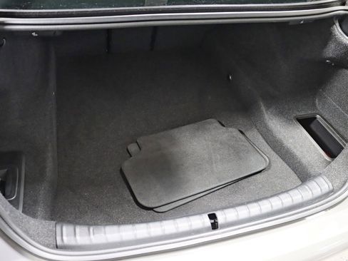 Used 2022 BMW 530i xDrive w/ M Sport Package image 38