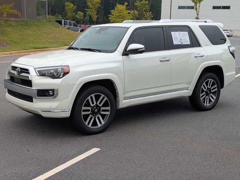 Used 2023 Toyota 4Runner Limited AWD/4WD image 8