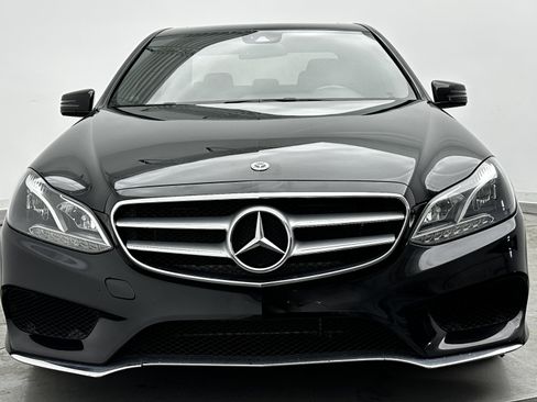Used 2016 Mercedes-Benz E 350 Sedan w/ Premium Package image 2