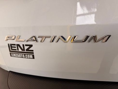 Used 2025 Ford Escape Platinum AWD/4WD image 9