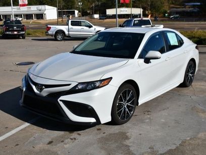 Used 2024 Toyota Camry SE