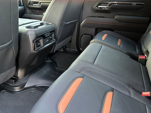 Certified 2025 GMC Sierra 1500 AT4 image 13