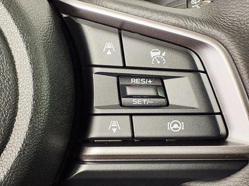 Used 2025 Subaru Outback Premium w/ Popular Package #1A AWD/4WD image 17