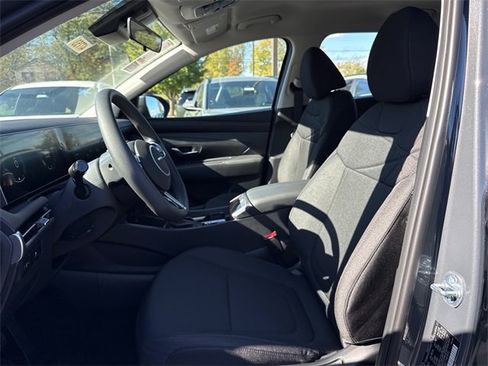 New 2026 Hyundai Tucson SE image 10