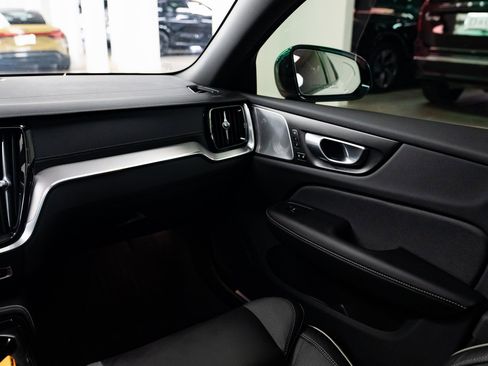 Used 2024 Volvo V60 T8 Polestar image 10