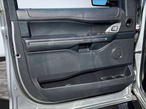 Used 2022 Ford Expedition Limited RWD image 21