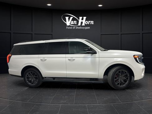 Used 2025 Ford Expedition Max Platinum w/ Stealth Performance Package AWD/4WD image 8