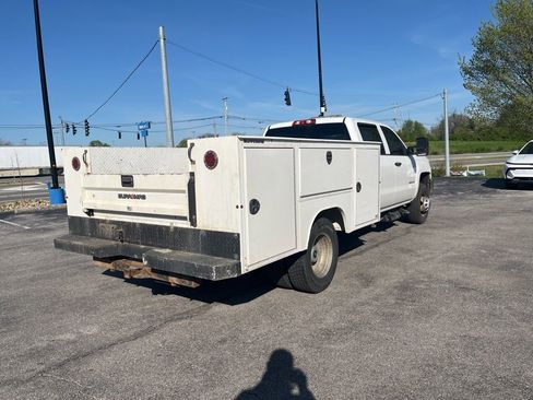Used 2019 Chevrolet Silverado 3500 W/T w/ WT Convenience Package image 3