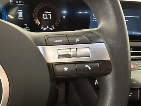 Certified 2025 Hyundai Tucson SEL AWD/4WD image 16