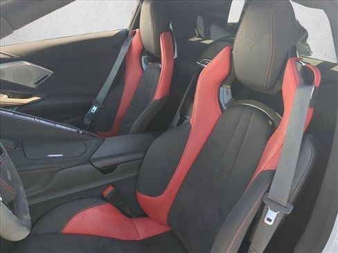 Used 2021 Chevrolet Corvette Stingray Premium Cpe w/ Z51 Performance Package RWD image 16