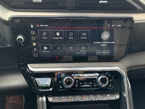 Used 2024 GMC Sierra 1500 Denali w/ Technology Package AWD/4WD image 20