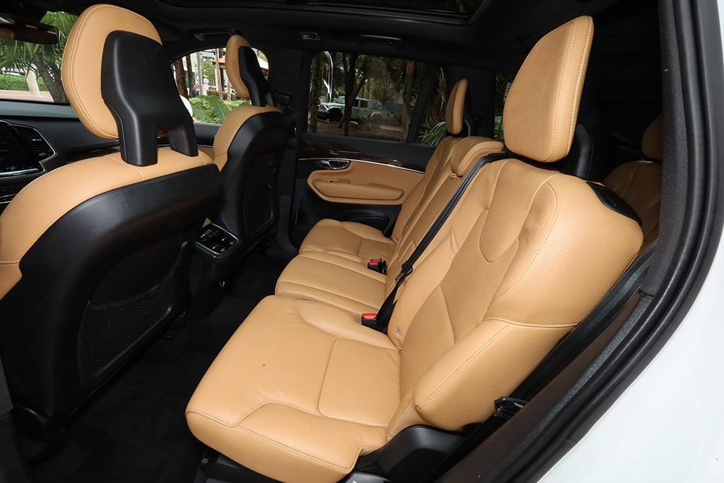 Used 2017 Volvo XC90 T6 Momentum w/ Vision Package AWD/4WD image 28
