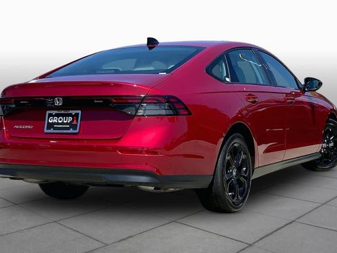Used 2025 Honda Accord SE image 13
