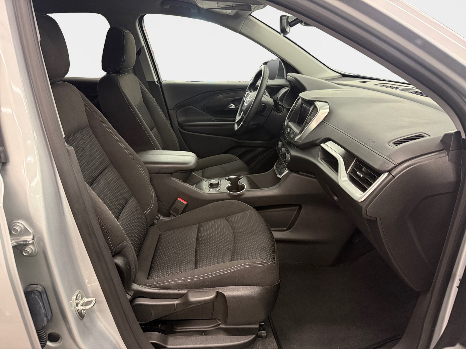Used 2022 GMC Terrain SLE w/ Driver Convenience Package AWD/4WD image 12