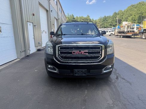 Used 2018 GMC Yukon SLT w/ Open Road Package AWD/4WD image 3