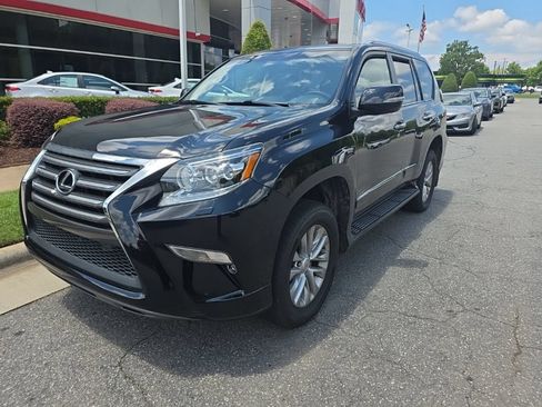 Used 2018 Lexus GX 460 Premium w/ Premium Package AWD/4WD image 9