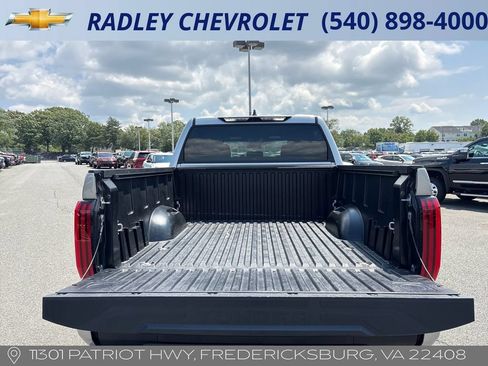 Used 2025 Toyota Tundra SR AWD/4WD image 15