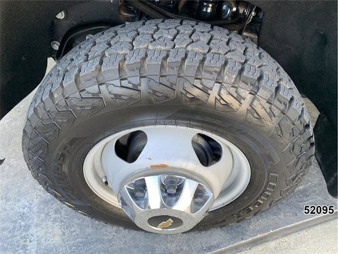 Used 2023 Chevrolet Silverado 3500 LT w/ Convenience Package image 14