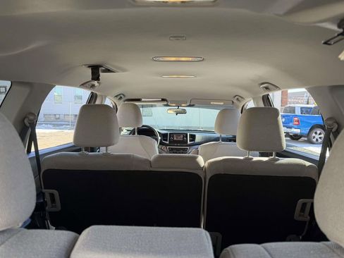 Used 2018 Honda Pilot LX image 24