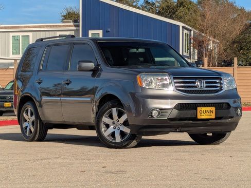 Used 2013 Honda Pilot Touring image 2