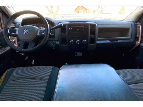 Used 2011 RAM 4500 4x4 Crew Cab w/ ST Decor Group image 16