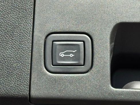 Certified 2023 Cadillac XT4 Sport image 38