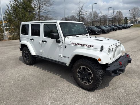 Used 2016 Jeep Wrangler Unlimited Rubicon image 6